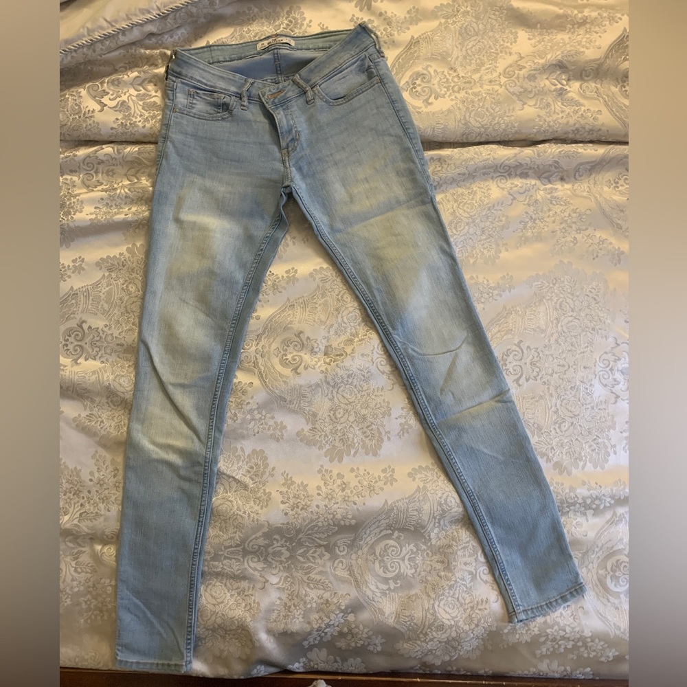 Hollister light wash skinny jeans